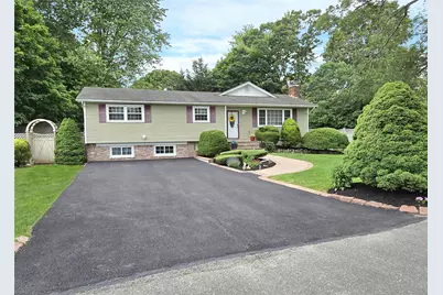 100 Brunswick Road, Ronkonkoma, NY 11779 - Photo 1