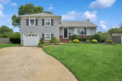 330 Grover Avenue E, Massapequa Park, NY 11762 - Photo 1