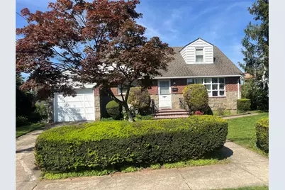 92 Lawrence Street, Farmingdale, NY 11735 - Photo 1