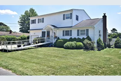 542 Outlook Avenue, West Babylon, NY 11704 - Photo 1