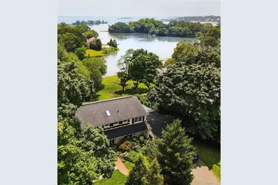 81 Seaview Avenue, New Rochelle, NY 10801 - Photo 1