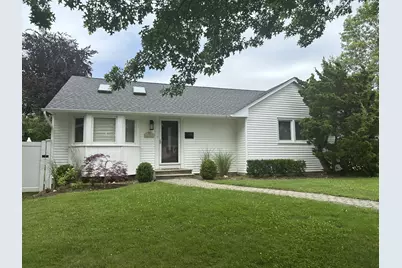 5 Cheshire Avenue, Syosset, NY 11791 - Photo 1
