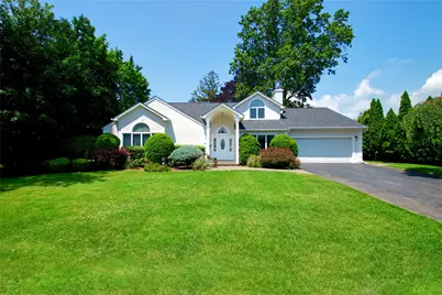 3 Candy Lane, East Hills, NY 11577 - Photo 1