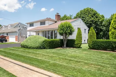 2703 Bayview Avenue, South Merrick, NY 11566 - Photo 1