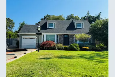 110 Roxbury Drive, Commack, NY 11725 - Photo 1