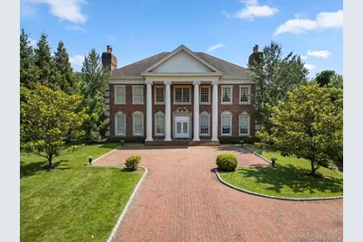 12 Patri Court, Dix Hills, NY 11746 - Photo 1