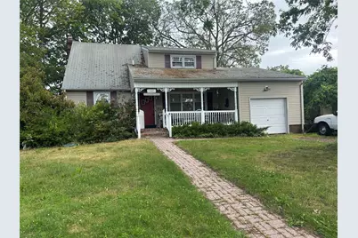 1569 11th Street, West Babylon, NY 11704 - Photo 1