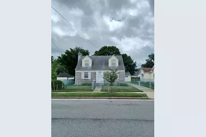 118 Allen Street, Hempstead, NY 11550 - Photo 1