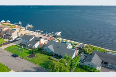 112 Lucinda Drive, Babylon, NY 11702 - Photo 1