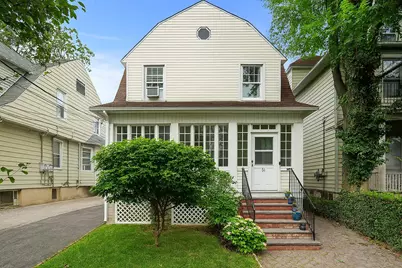 51 Lincoln Street, New Rochelle, NY 10801 - Photo 1