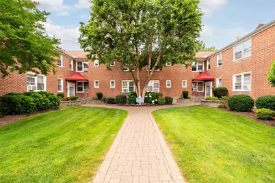 10 Bryant Crescent #1J, White Plains, NY 10605 - Photo 1