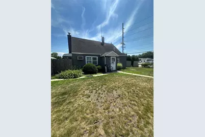2 Bluespruce Road, Levittown, NY 11756 - Photo 1