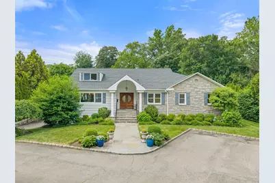 130 Carthage Road, Scarsdale, NY 10583 - Photo 1