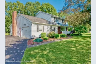 135 Hilltop Road, Saugerties, NY 12477 - Photo 1