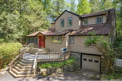 1064 Barrett Circle W, Carmel, NY 10512 - Photo 1