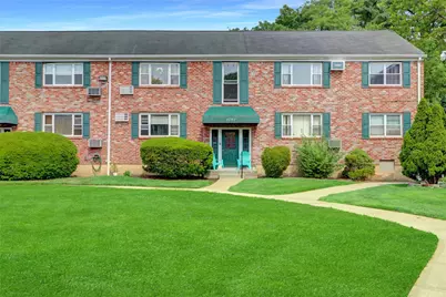 1061 Fenwood Dr #3, Valley Stream, NY 11580 - Photo 1