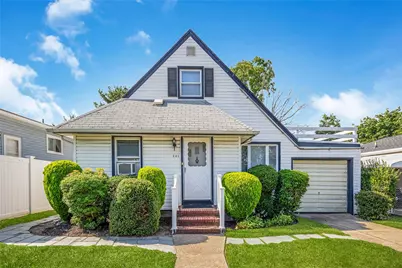 245 E Seaman Avenue, Freeport, NY 11520 - Photo 1