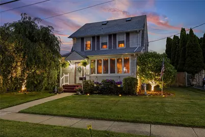 33 Roosevelt Avenue, Hicksville, NY 11801 - Photo 1