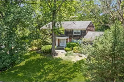 9 Wren Drive, East Hills, NY 11576 - Photo 1