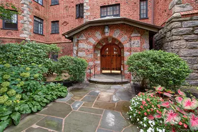 45 W Pondfield Road #1F, Bronxville, NY 10708 - Photo 1