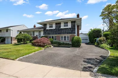 20 Deb Street, Plainview, NY 11803 - Photo 1