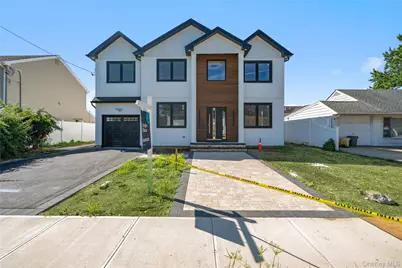 11 Vernon Street, Plainview, NY 11023 - Photo 1