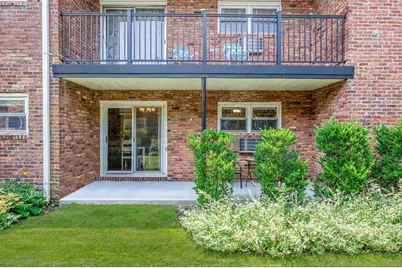18 Ivy Street #4A, Farmingdale, NY 11735 - Photo 1