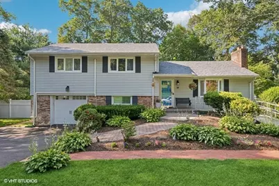 10 Colorado Place, Huntington Station, NY 11746 - Photo 1