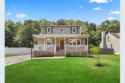 370 Central Islip Boulevard, Ronkonkoma, NY 11779 - Photo 1