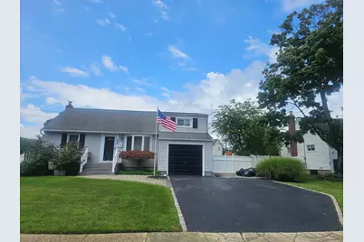 155 Reynolds Road, West Islip, NY 11795 - Photo 1