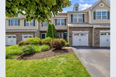 1318 Glastonbury Lane, Fishkill, NY 12524 - Photo 1