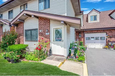 199 Cambridge Drive E, Copiague, NY 11726 - Photo 1