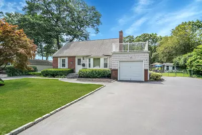 160 Church Street, Ronkonkoma, NY 11779 - Photo 1