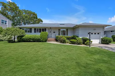 1409 Jefferson Avenue, West Islip, NY 11795 - Photo 1