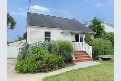 449 N Indiana Avenue, Lindenhurst, NY 11757 - Photo 1