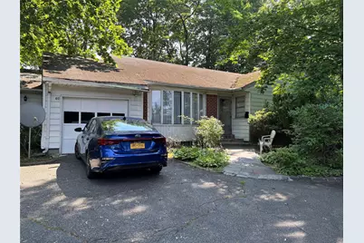 60 Polo Road, Great Neck, NY 11023 - Photo 1