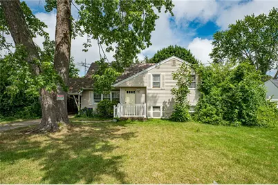 1435 Peters Boulevard, Bay Shore, NY 11706 - Photo 1