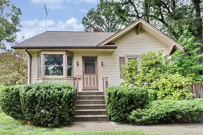 195 W Central Avenue, Pearl River, NY 10965 - Photo 1