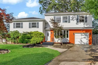 5 Wendorf Court, North Babylon, NY 11703 - Photo 1