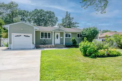 1508 Chicago Avenue, Bay Shore, NY 11706 - Photo 1