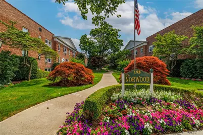 195 N Village Avenue #2D, Rockville Centre, NY 11570 - Photo 1