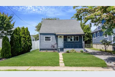 18 Schley Avenue, Lindenhurst, NY 11757 - Photo 1