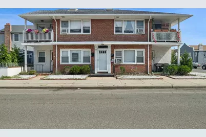 725 E Broadway, Long Beach, NY 11561 - Photo 1