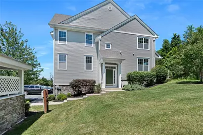 412 Hawthorn Way, New Windsor, NY 12553 - Photo 1