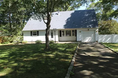 11 Roberts Road, Shirley, NY 11967 - Photo 1