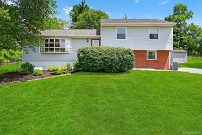 5 Verplanck Avenue, Hopewell Junction, NY 12533 - Photo 1