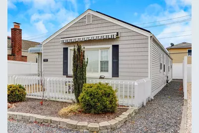 732 E Park Avenue, Long Beach, NY 11561 - Photo 1