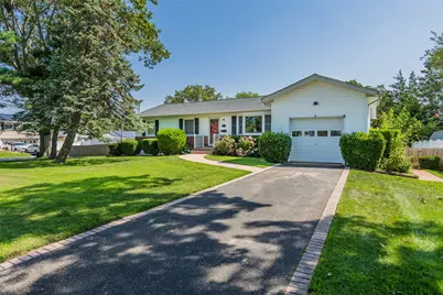 70 11th Avenue, West Babylon, NY 11704 - Photo 1
