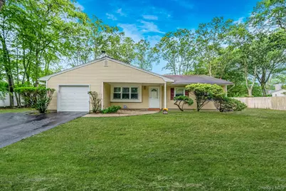 9 Fenwick Avenue, Farmingville, NY 11738 - Photo 1