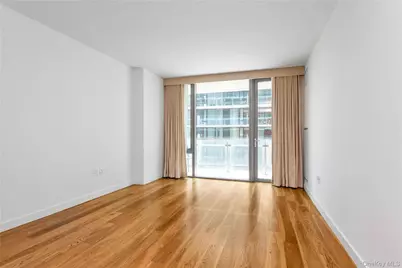 13105 40th Road #17R, Flushing, NY 11354 - Photo 1